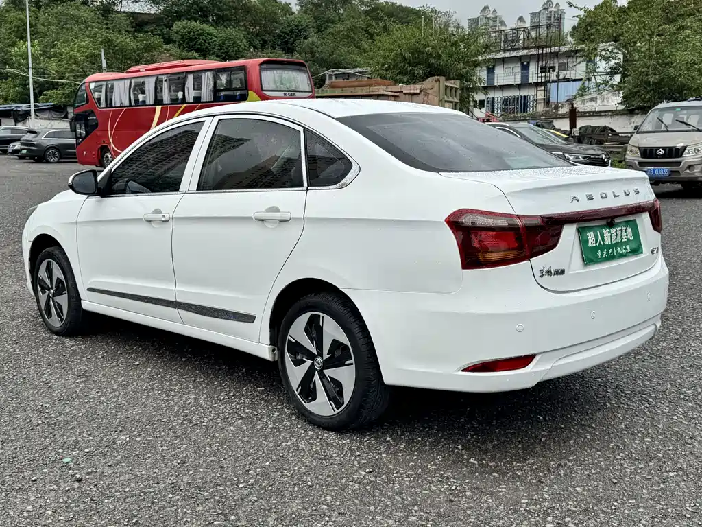 Dongfeng E70 2022 500