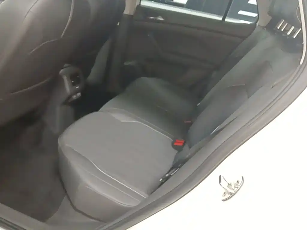 Volkswagen T-Cross — миниатюра 17