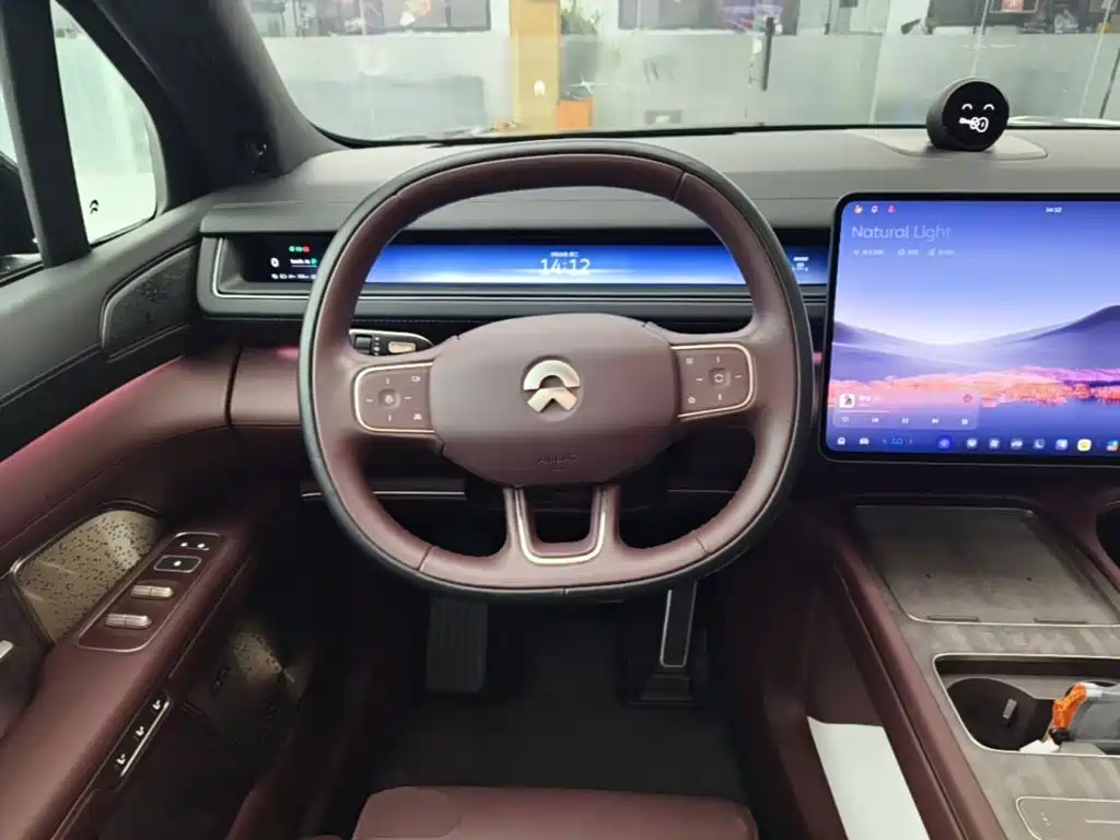 NIO ES8 — миниатюра 11