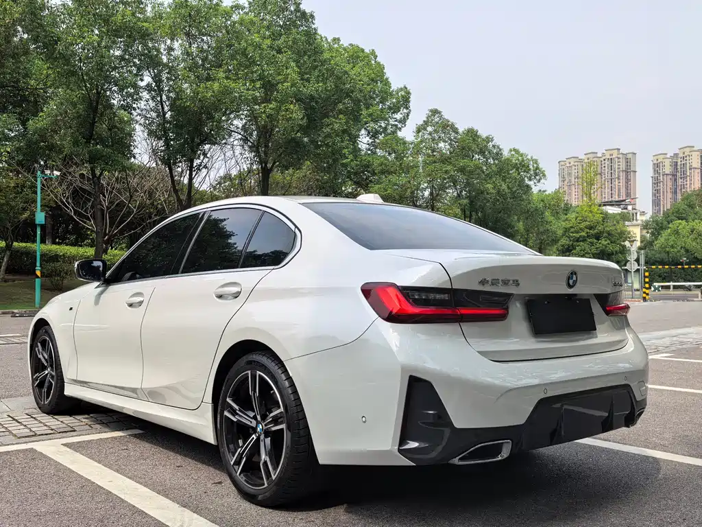BMW 3 Series — миниатюра 6