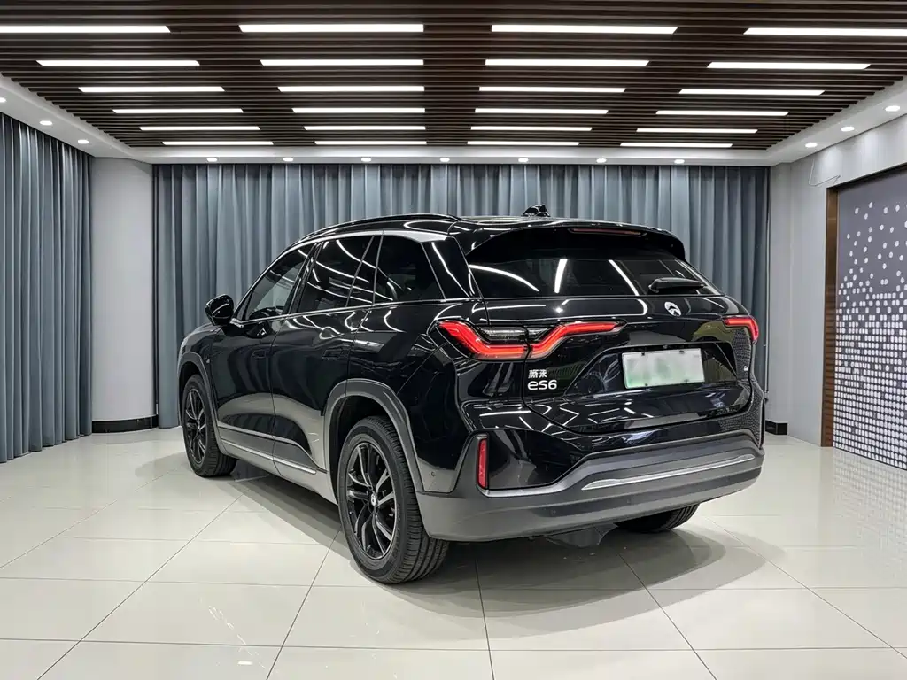 NIO ES6 — миниатюра 3