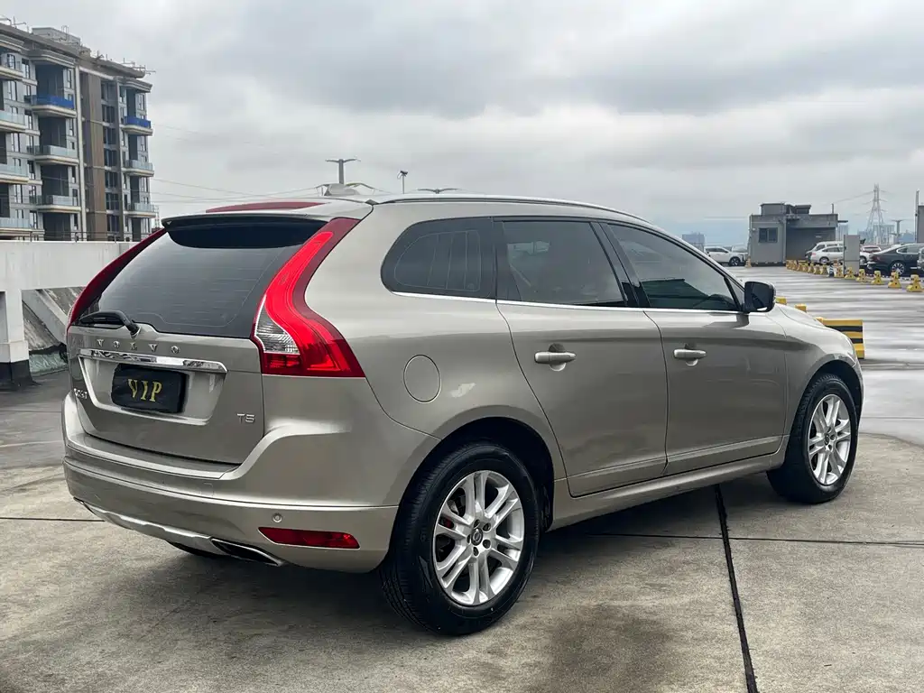Volvo XC60 — миниатюра 11