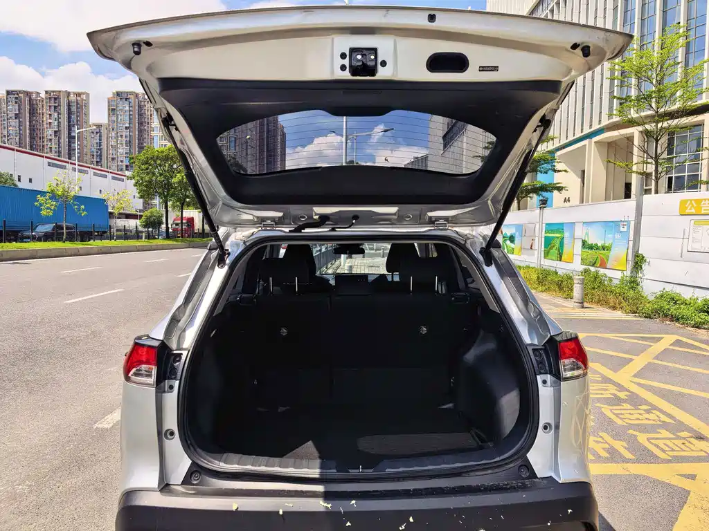 Toyota Frontlander — миниатюра 9