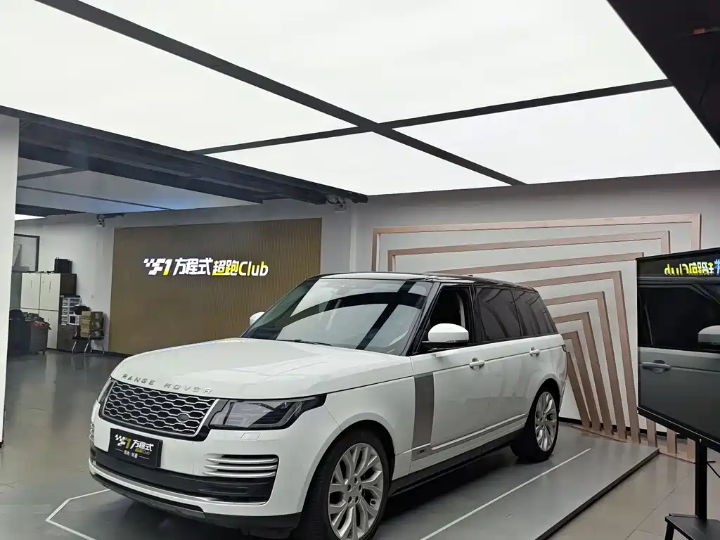 Land Rover Range Rover 2018 3.0 SC V6 Vogue SE Long Wheelbase