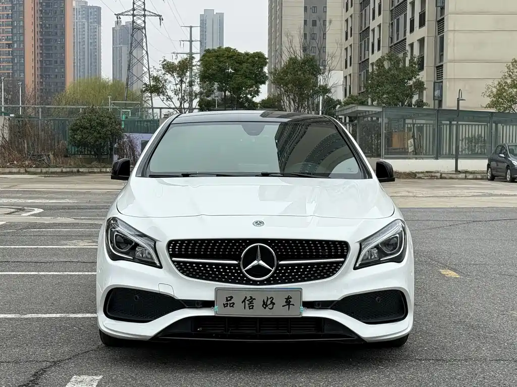 MERCEDES-BENZ CLA