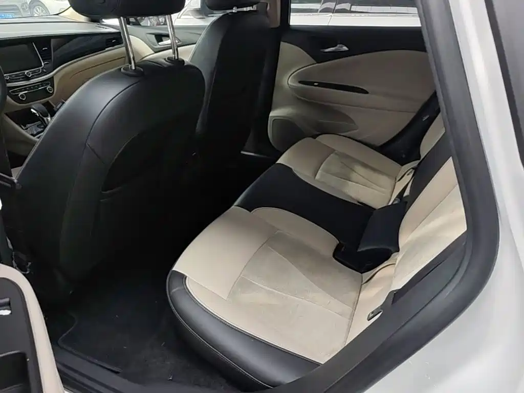 Buick Verano — миниатюра 17