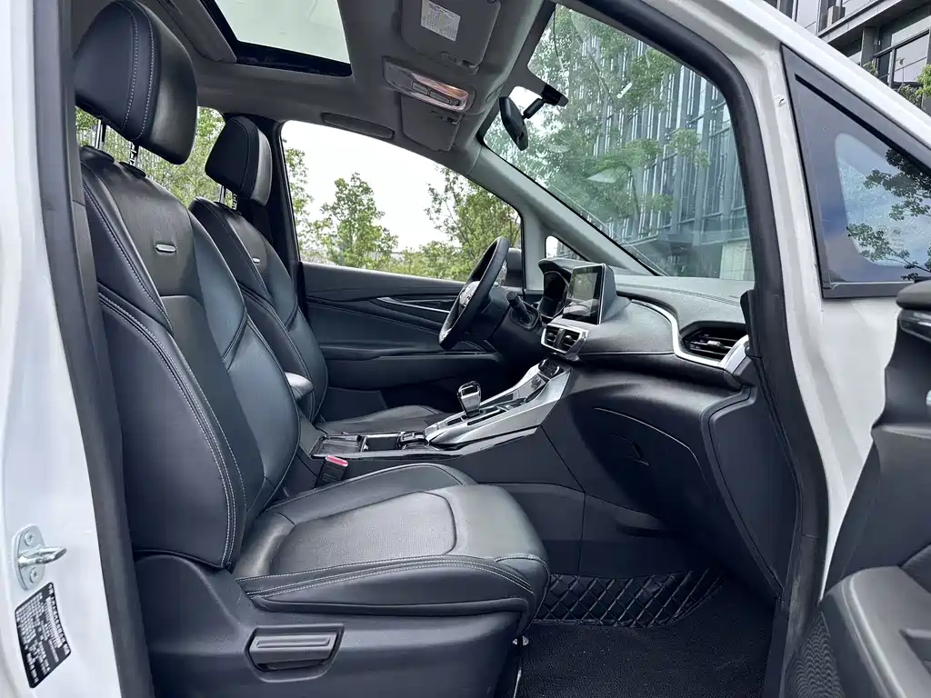 MAXUS Euniq 5 — миниатюра 7