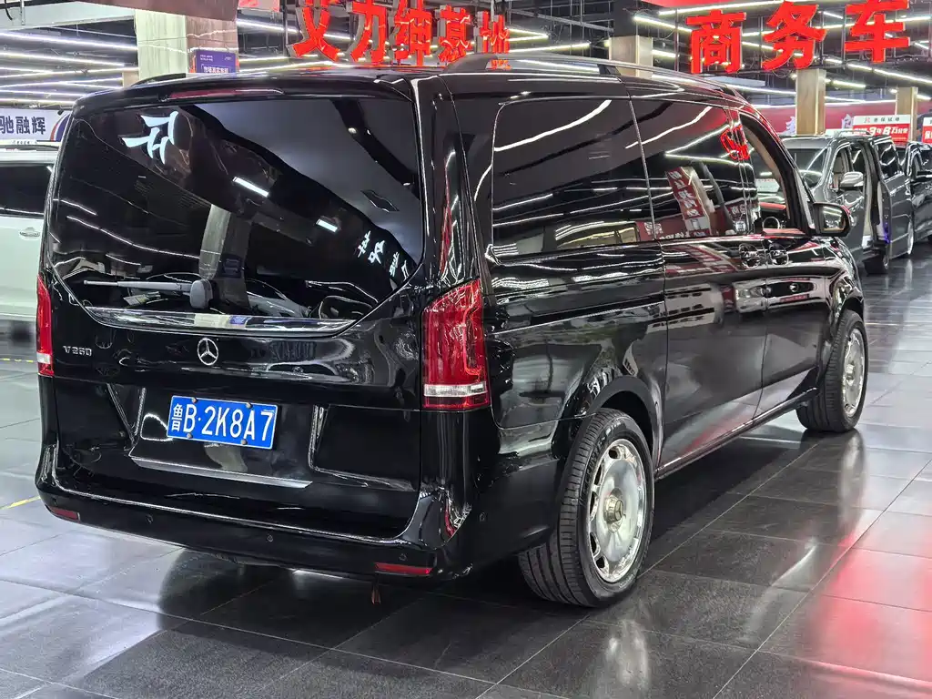Mercedes-Benz V-Class — миниатюра 4
