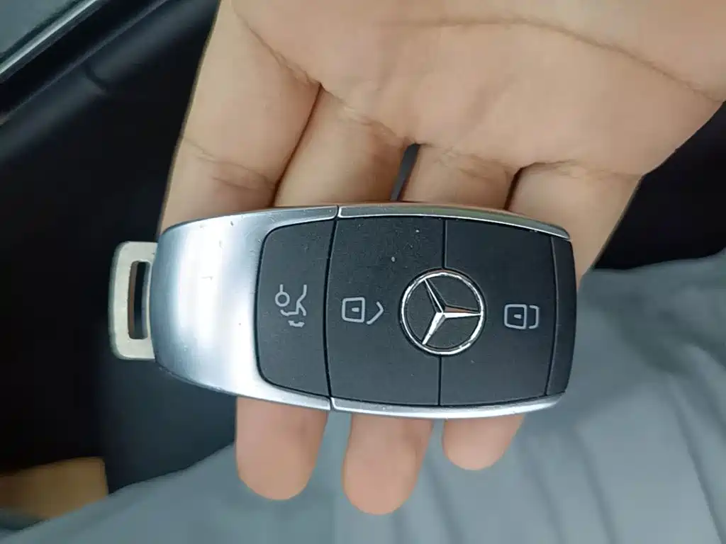 Mercedes-Benz C-Class — миниатюра 9