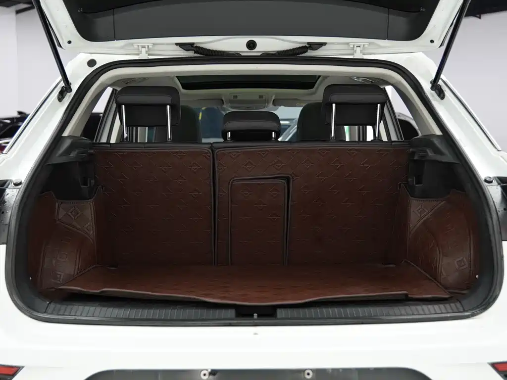 VOLKSWAGEN T ROC EXPLORING SONGS