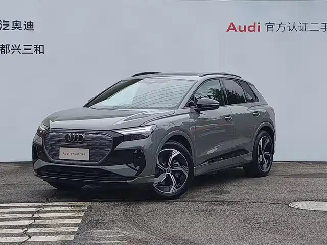 AUDI Q4 E TRON 2024