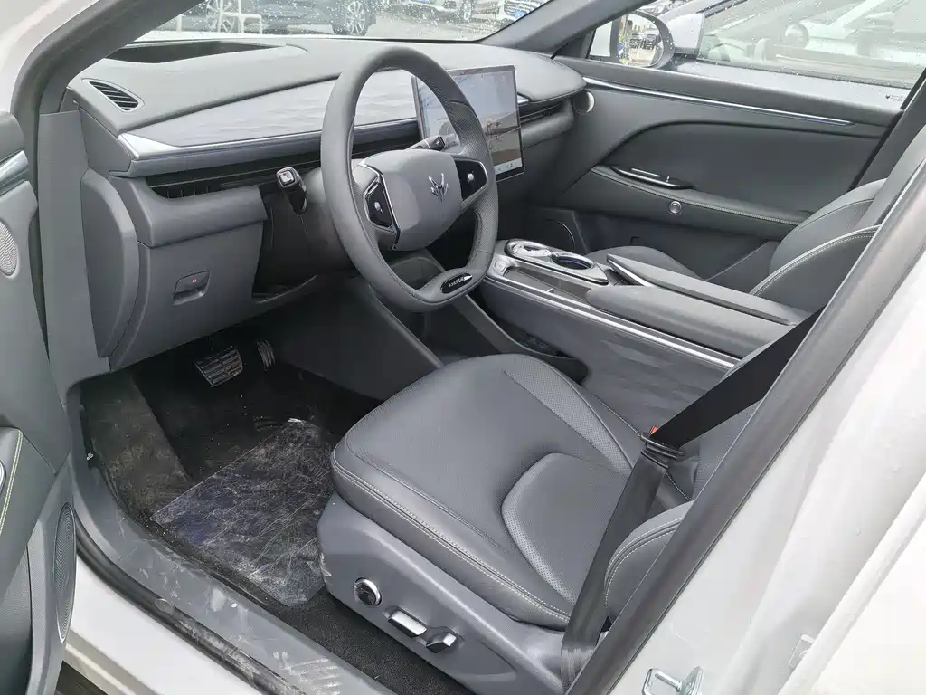 ARCFOX EXTREME FOX POLAR FOX ALPHA T5