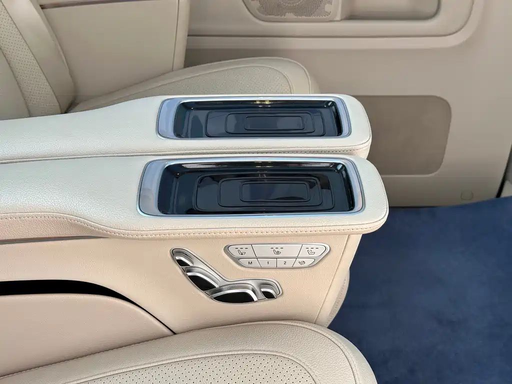 MERCEDES-BENZ V CLASS