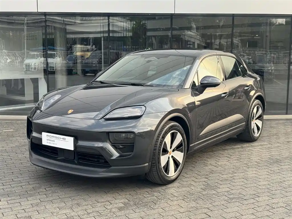 Porsche Macan EV 2024