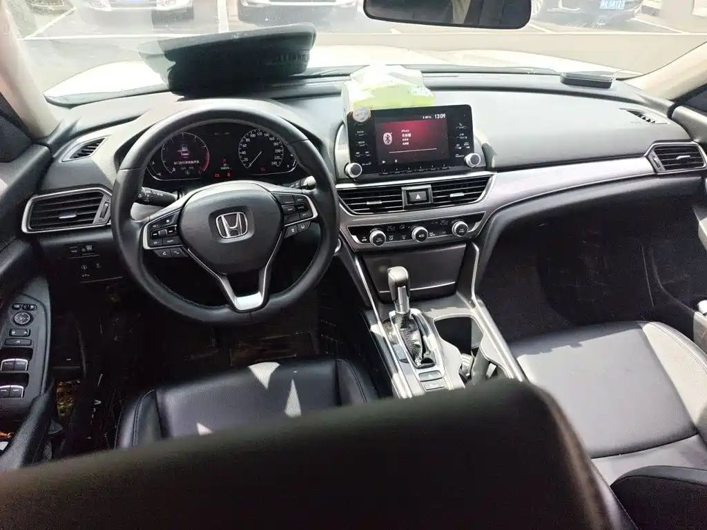 Honda Accord — миниатюра 10