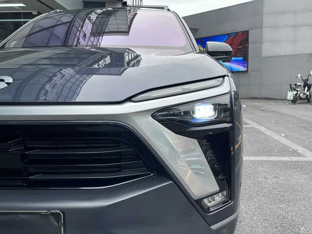 NIO NIO ES8