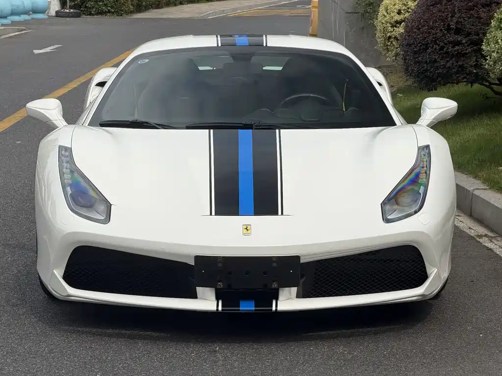Ferrari 488 — миниатюра 2