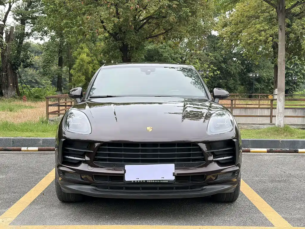 Porsche Macan — миниатюра 2