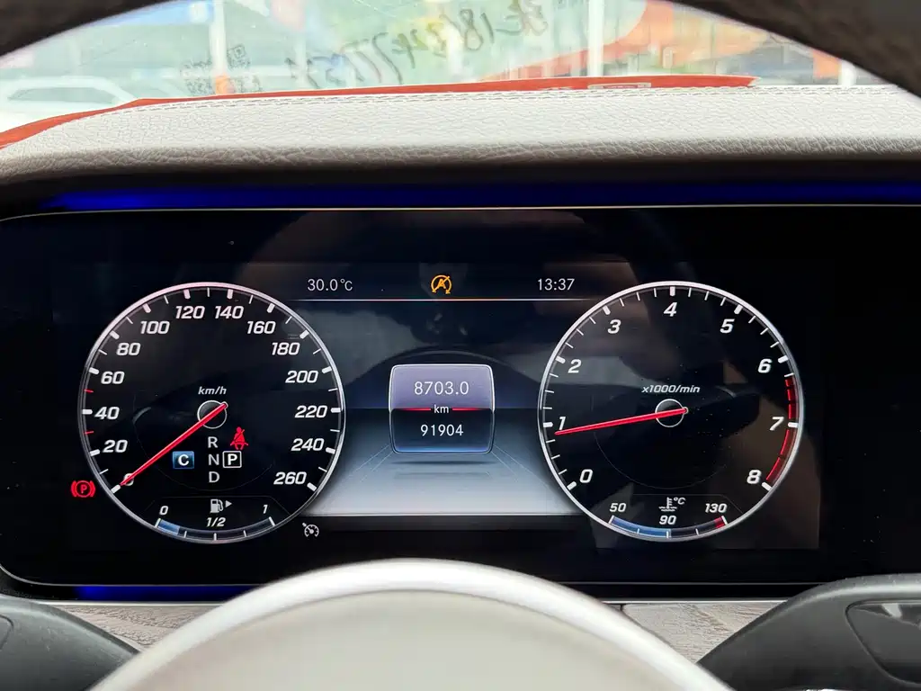 Mercedes-Benz E-Class — миниатюра 19