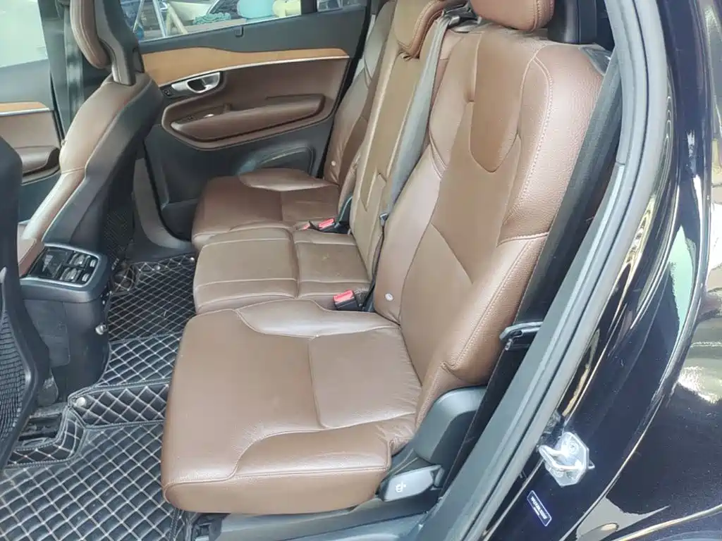 Volvo XC90 — миниатюра 17