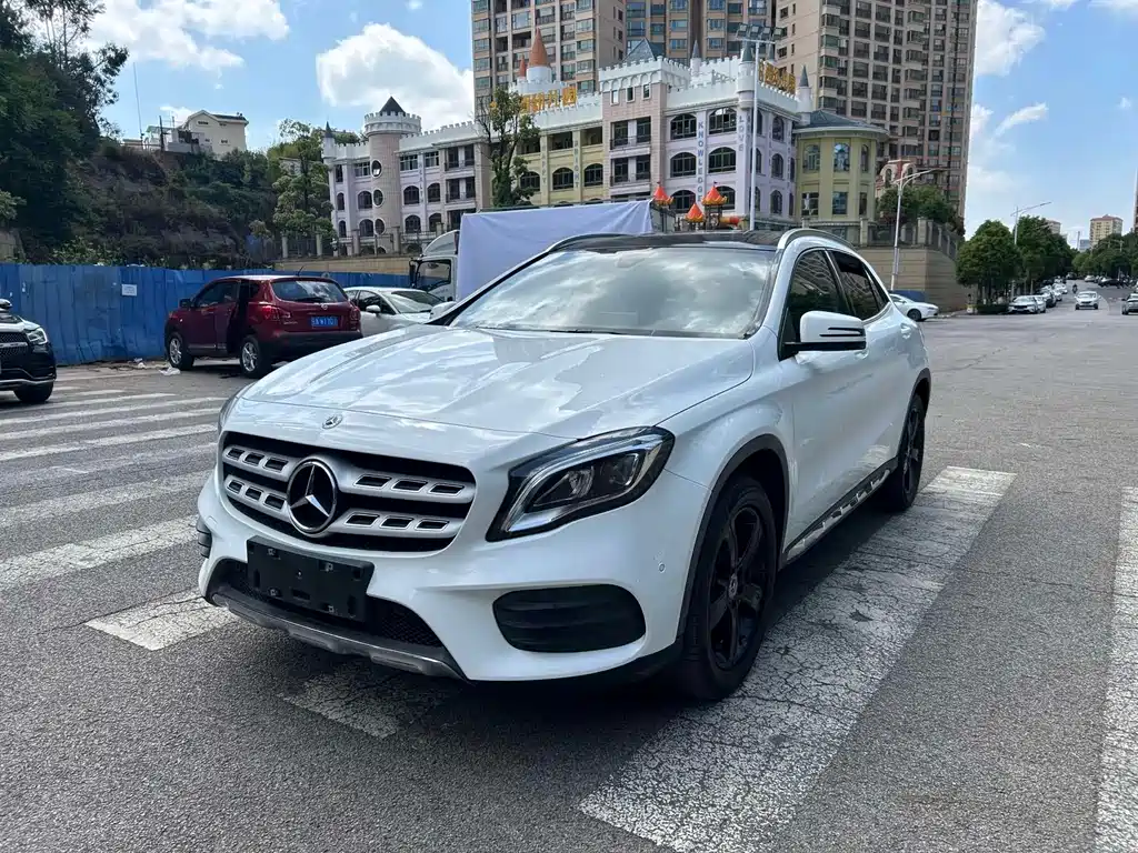 Mercedes-Benz GLA 2019