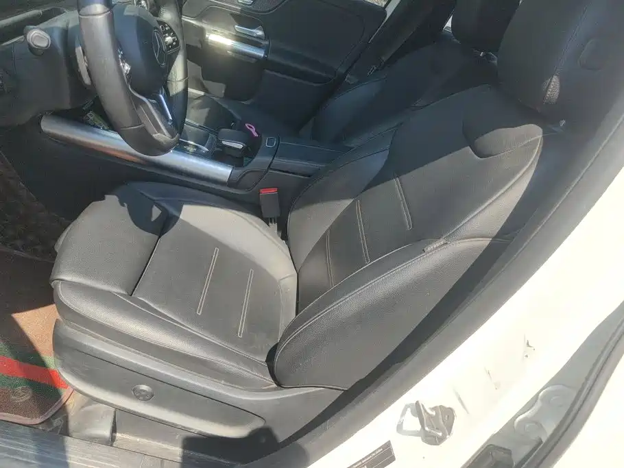 Mercedes-Benz GLA — миниатюра 9