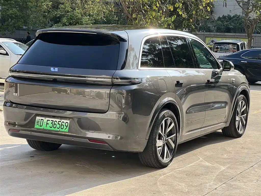 Li Auto L8 2023 Pro
