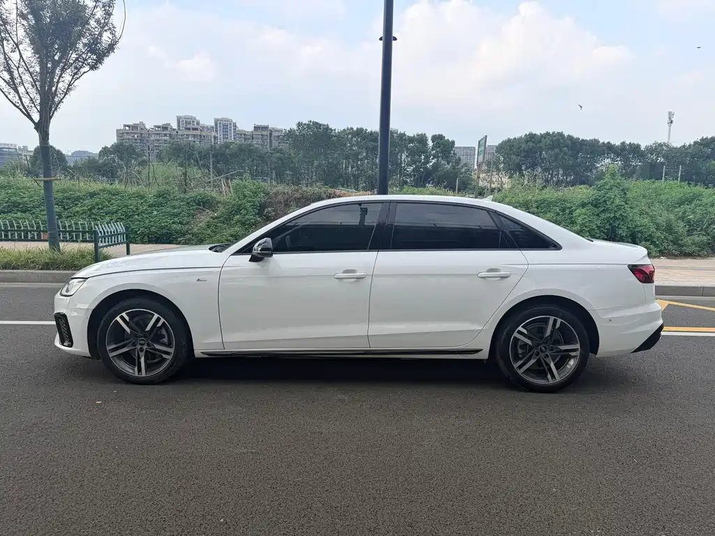Audi A4L — миниатюра 3