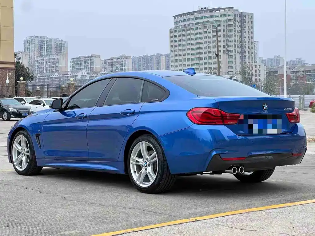 BMW 4 SERIES
