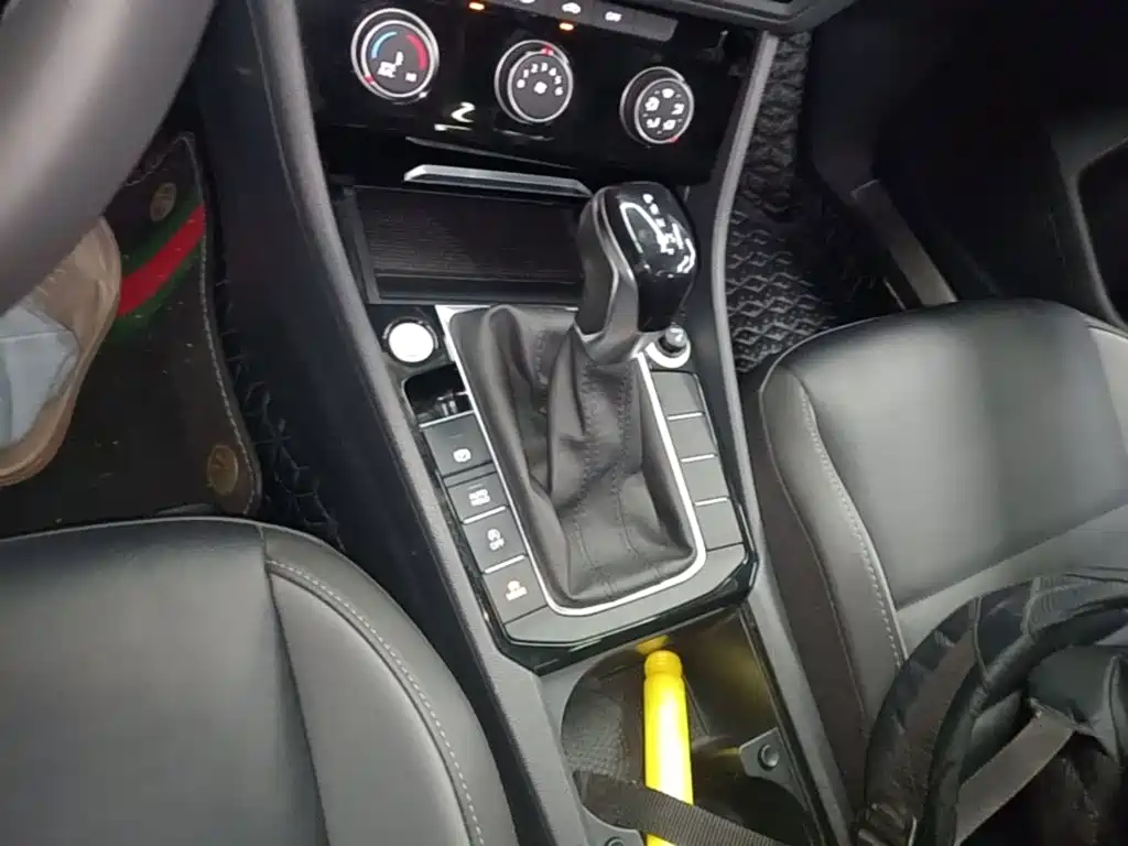 Volkswagen Sagitar — миниатюра 14