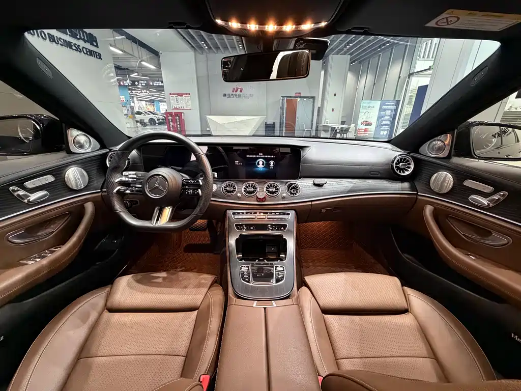 MERCEDES-BENZ E CLASS