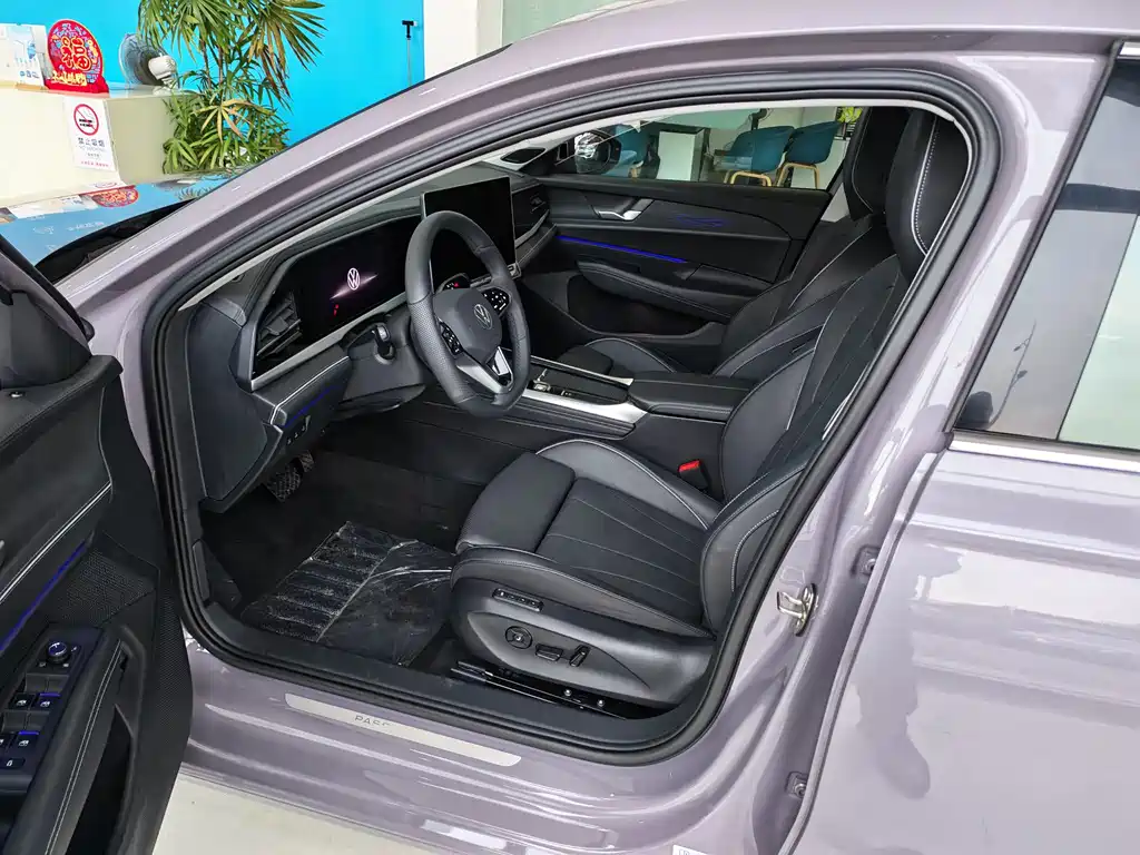 Volkswagen Passat 2025 Pro 380TSI