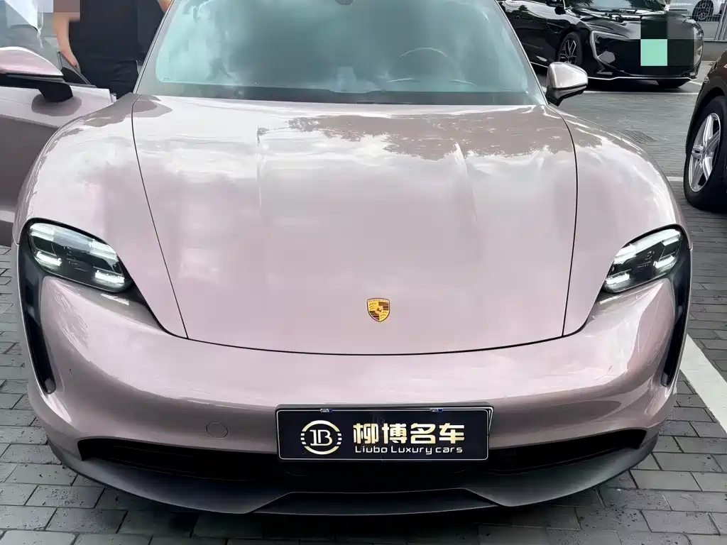 Porsche Taycan 2023