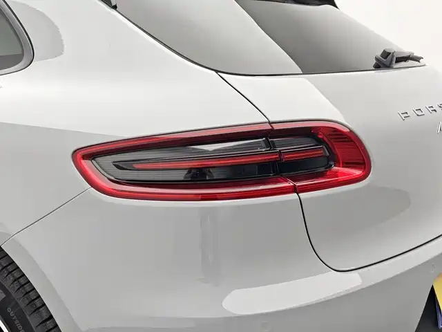 Porsche Macan — миниатюра 15