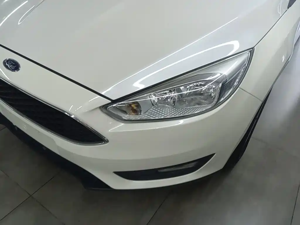 Ford Focus — миниатюра 24