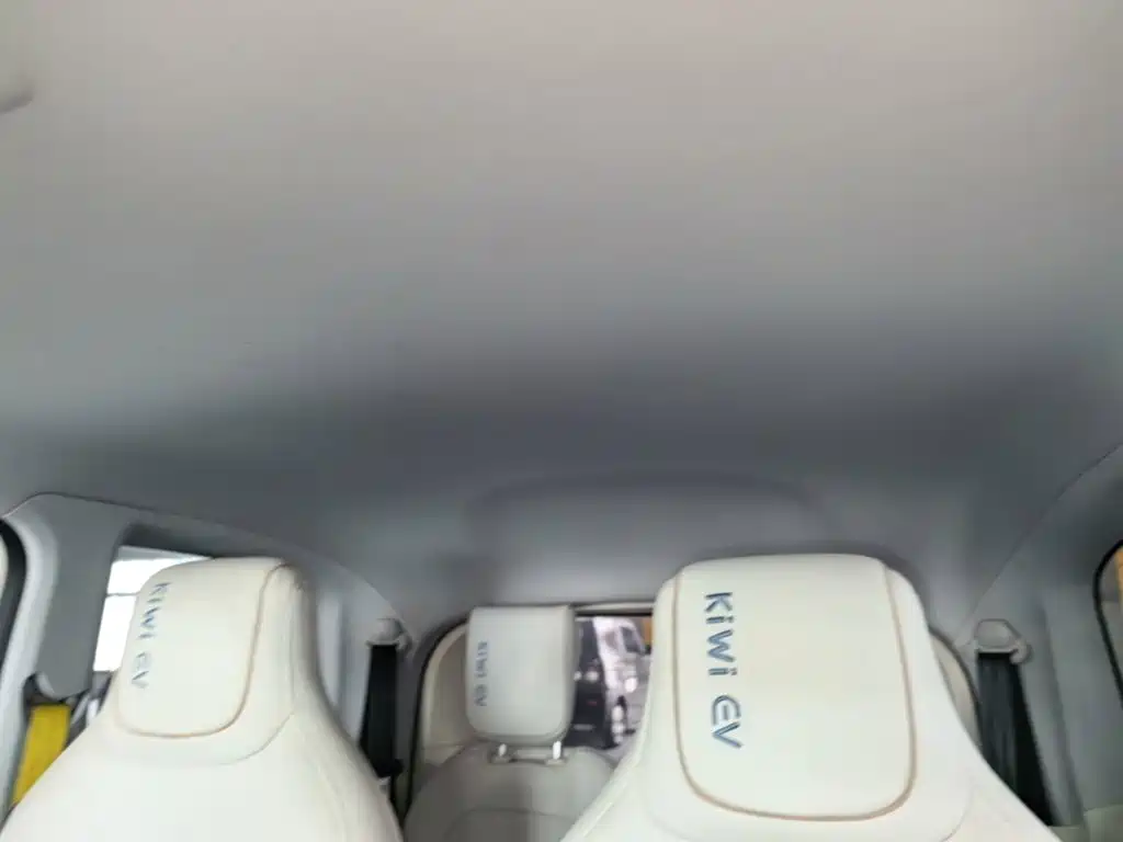Baojun KiWi EV — миниатюра 18