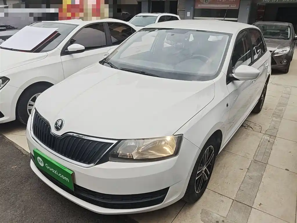 Skoda Rapid Spaceback 2016