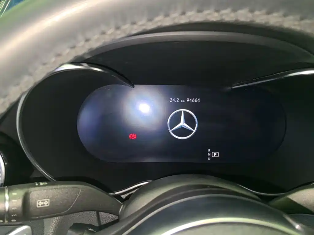 Mercedes-Benz C-Class — миниатюра 12
