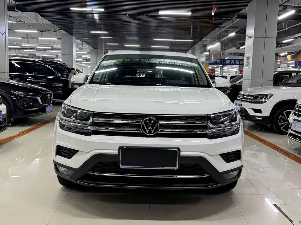 Volkswagen Tharu — миниатюра 2