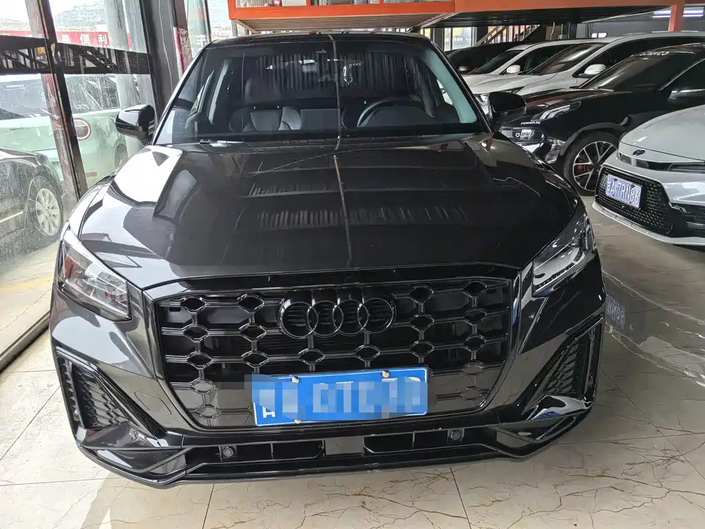 Audi Q2L — миниатюра 2