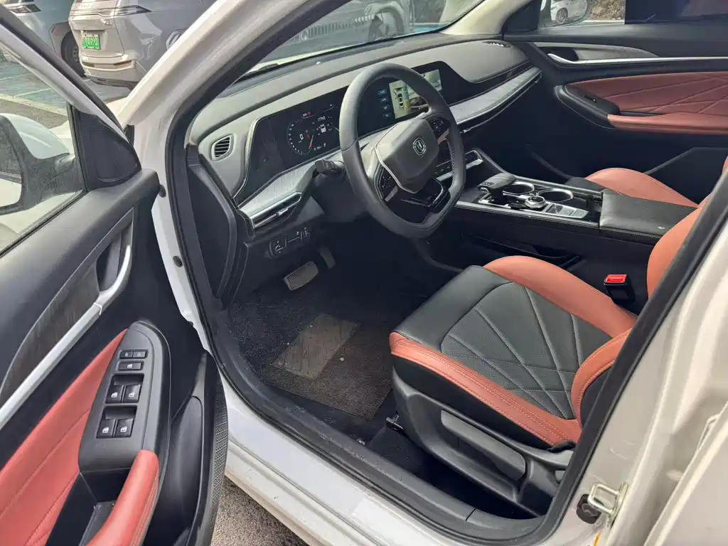 Changan Eado — миниатюра 4