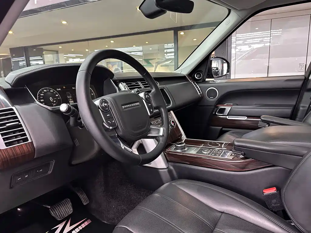 Land Rover Range Rover 2017 3.0 SC V6 Vogue SE Long Wheelbase