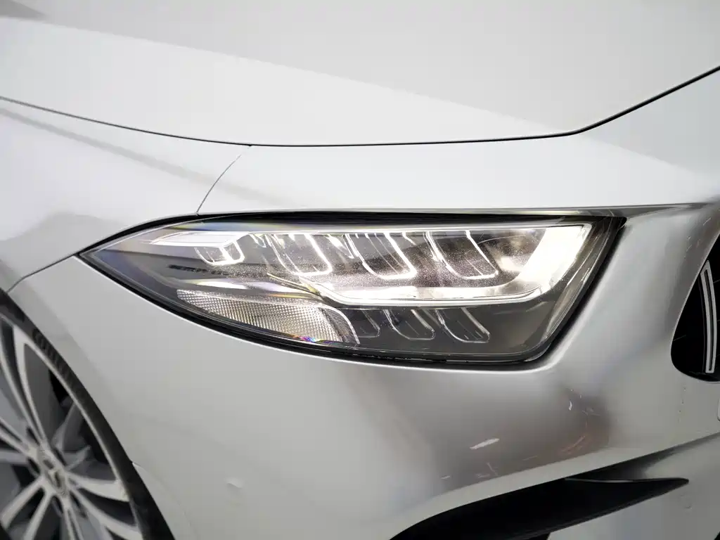 Mercedes-Benz CLS — миниатюра 20