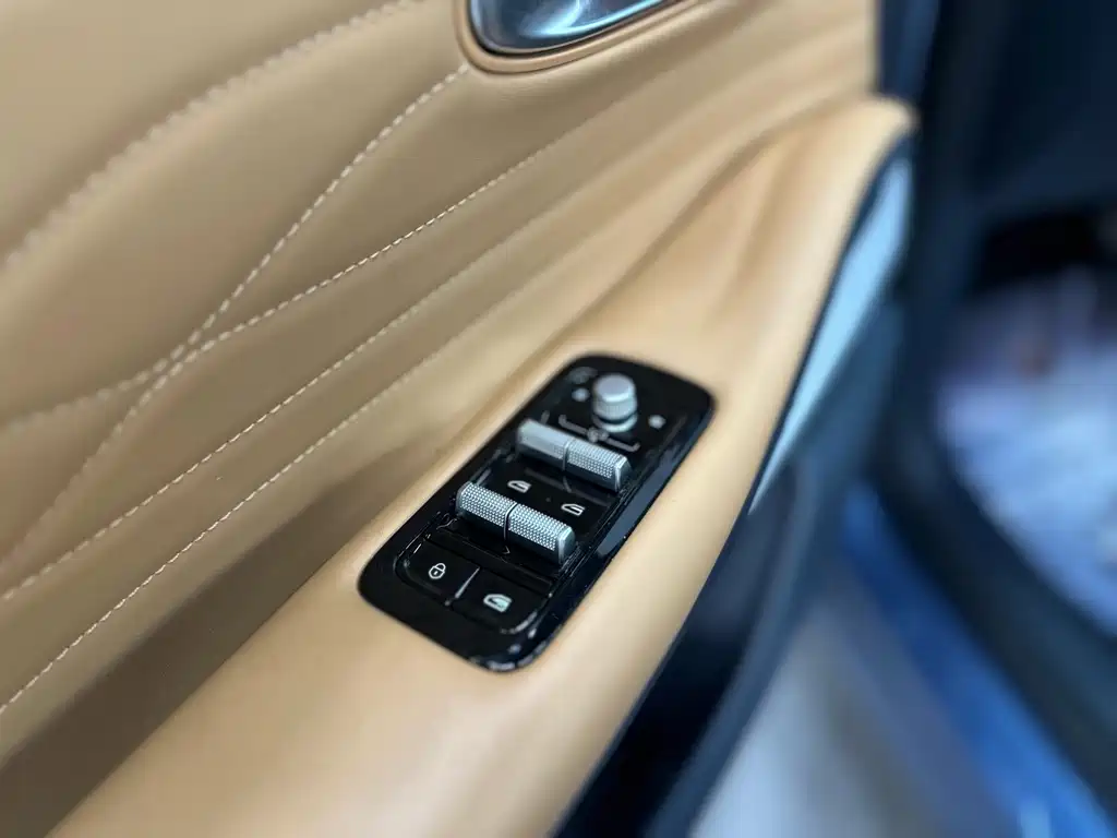 GEELY GALAXY GALAXY STARSHIP 7 EM I