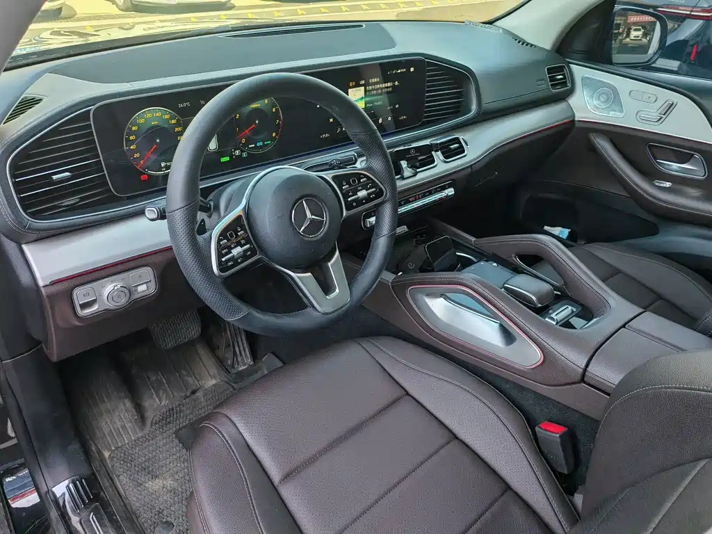 Mercedes-Benz GLE (Import) — миниатюра 4