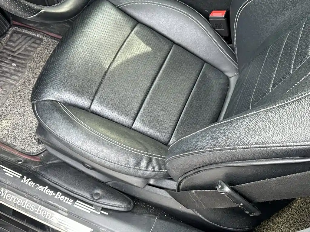 Mercedes-Benz E-Class — миниатюра 14