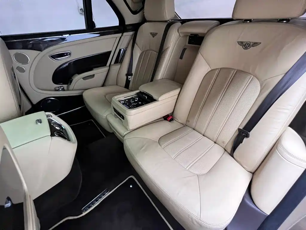 Bentley Mulsanne — миниатюра 15
