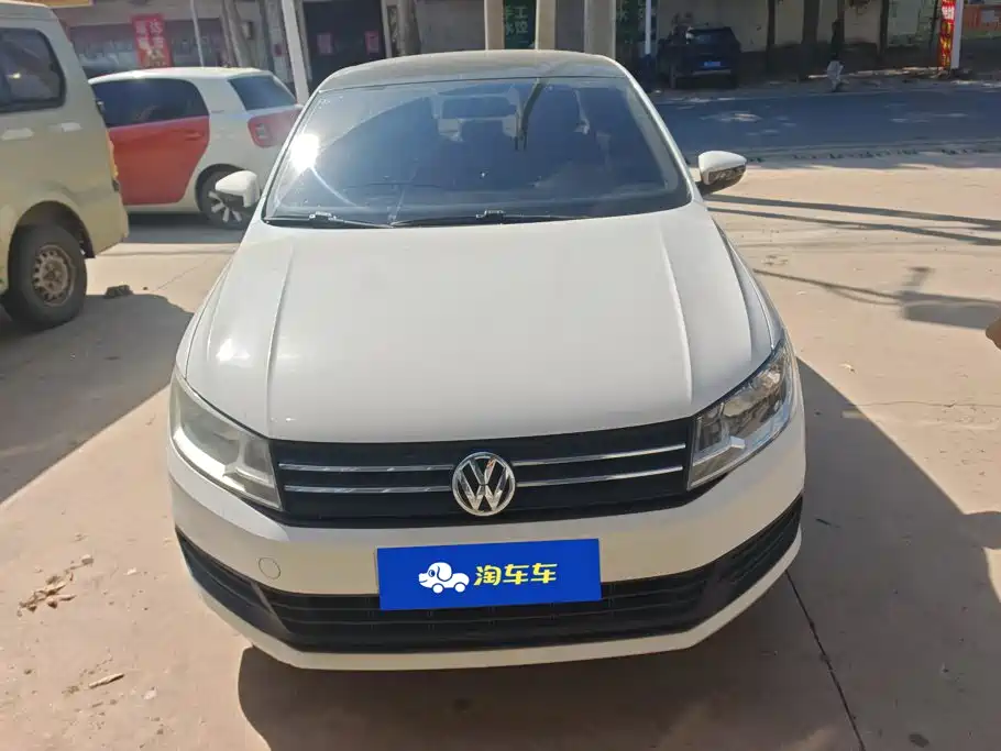 Volkswagen Santana — миниатюра 2