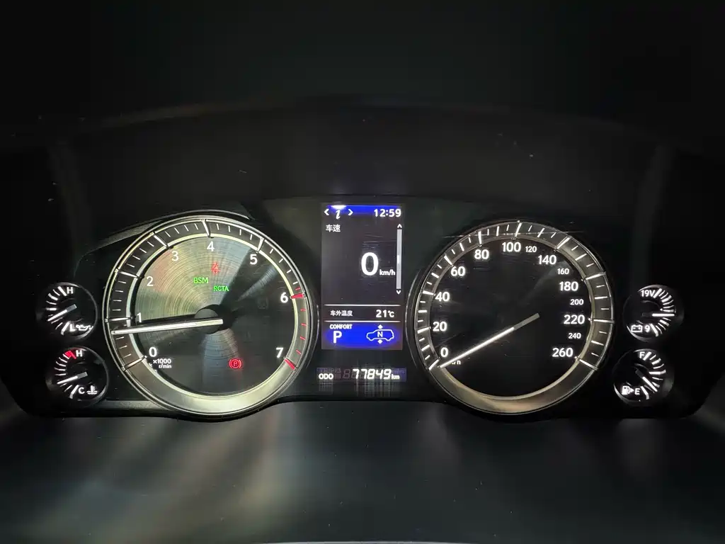 Lexus LX — миниатюра 11