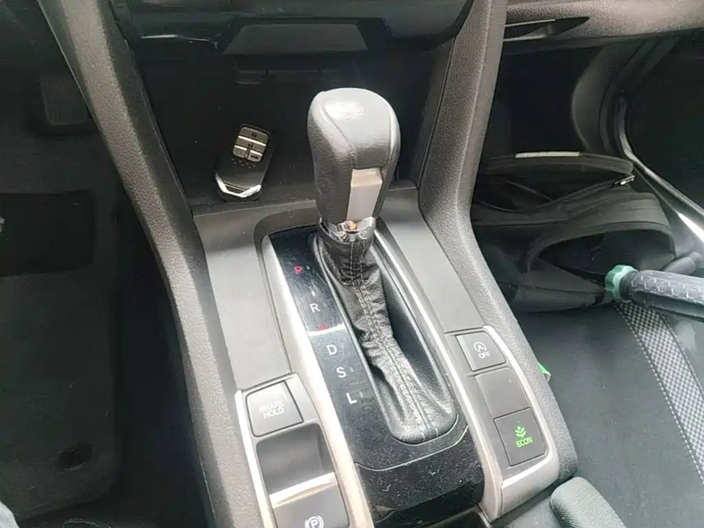 Honda Civic — миниатюра 14